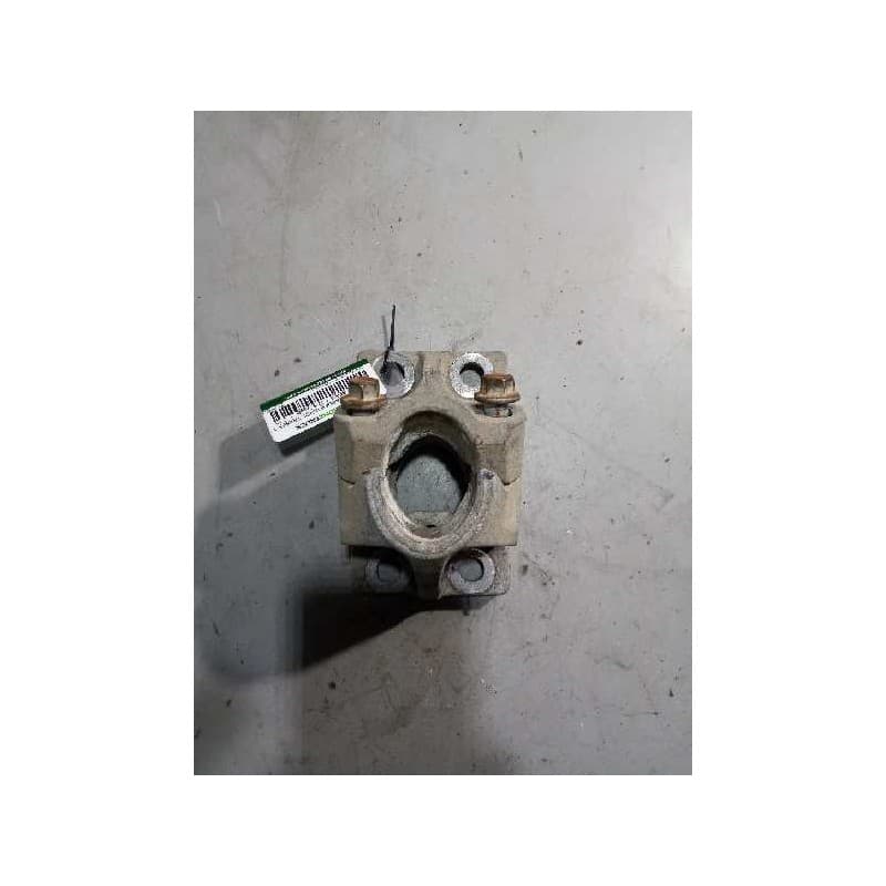Recambio de soporte guardabarros trasero para renault serie t 12.8 diesel referencia OEM IAM 21213203 21213202