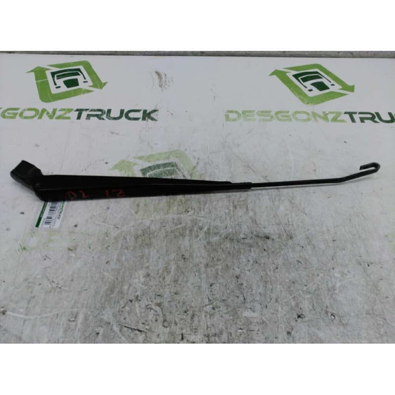 Recambio de brazo limpia delantero izquierdo para nissan terrano/terrano.ii (r20) avenue referencia OEM IAM 288808F000 - Gris