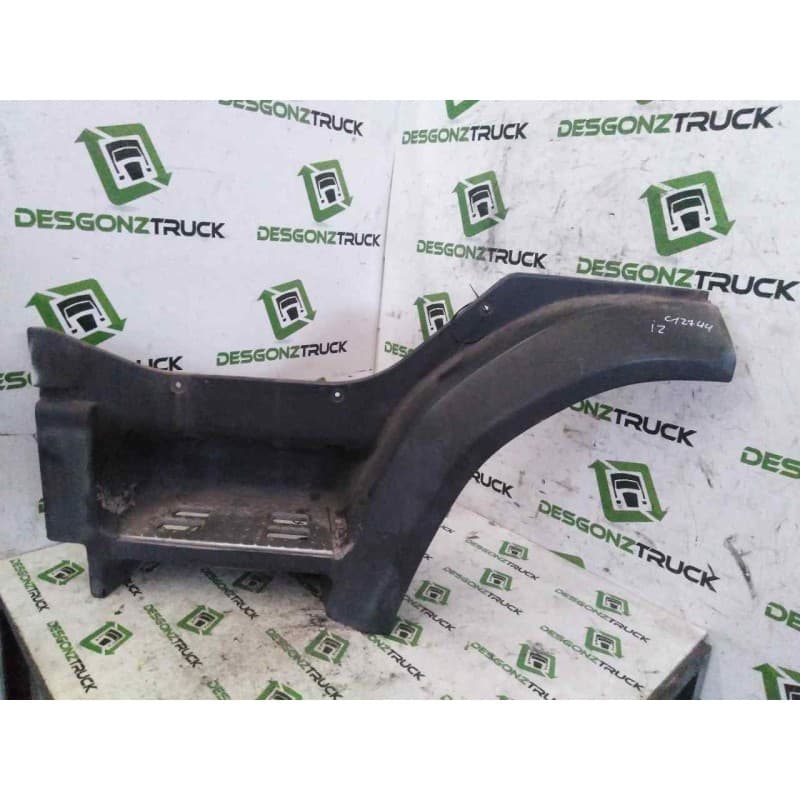 Recambio de paso rueda delantero izquierdo para daf serie 75 cf .290 euro 1/2 referencia OEM IAM 0159519 - Blanco