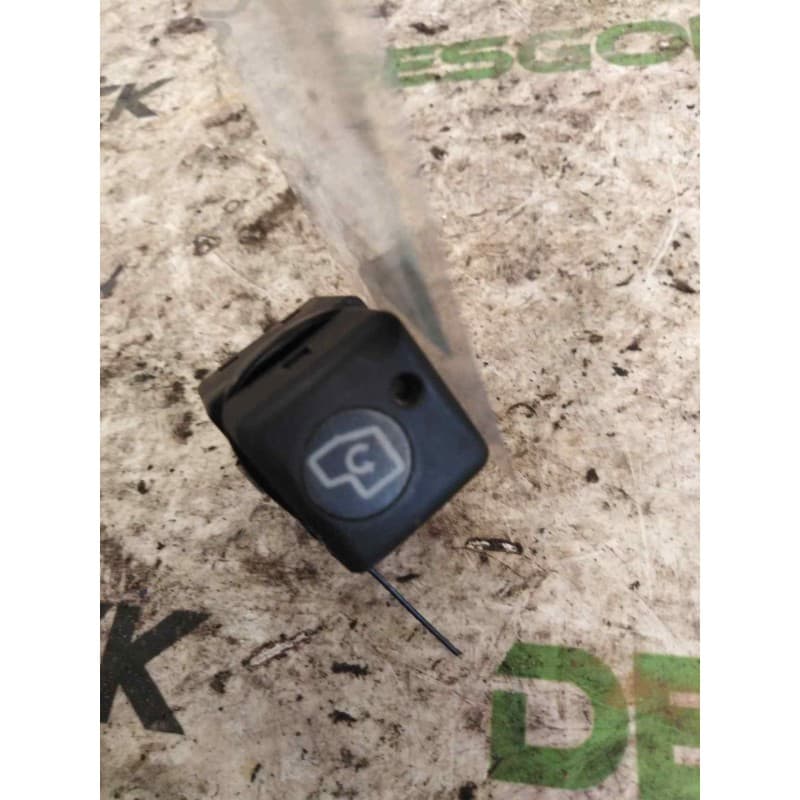 Recambio de boton recirculacion del aire para daf serie 95 xf .480 12.6 diesel referencia OEM IAM 1435604 98293345 - Blanco