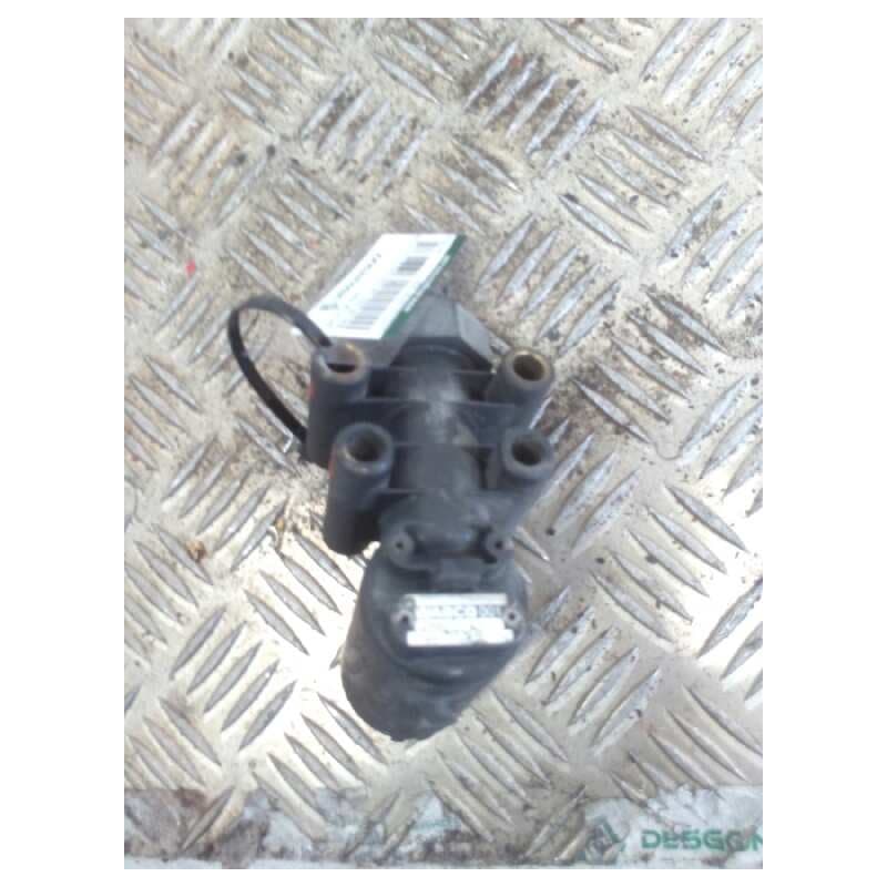 Recambio de valvula aire para man m 2000 l/m 2000 evolution m 2000 m fgfe mlc larga distancia referencia OEM IAM 4410500110 ELE - Blanco