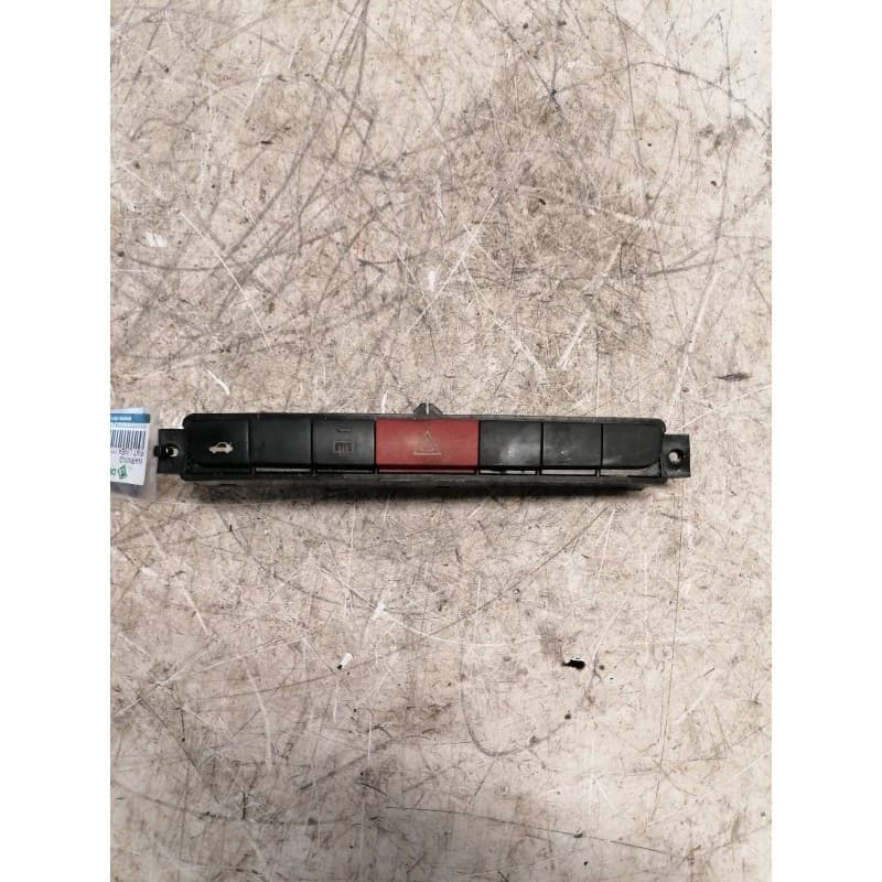 Recambio de warning para fiat linea (110) activa (110.0/111.0) referencia OEM IAM 7354423540 18 PINS