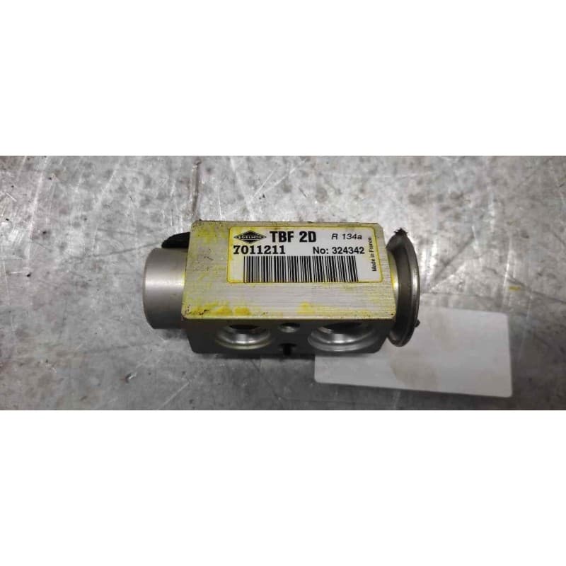 Recambio de valvula expansion para opel zafira b cosmo referencia OEM IAM 7011211 - Negro