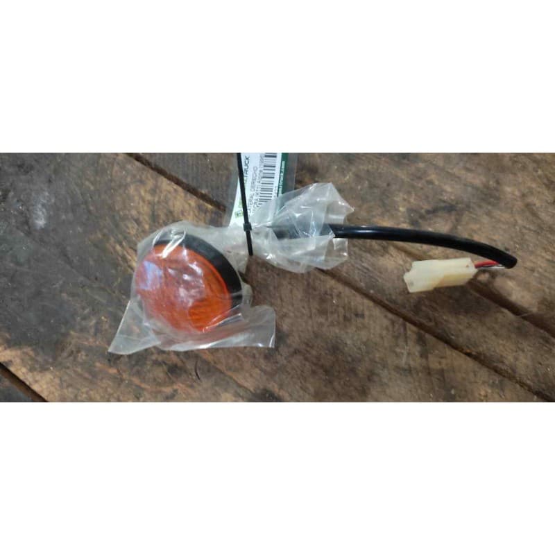 Recambio de piloto lateral derecho para nissan micra (k11) alpine (1996) referencia OEM IAM NUEVO