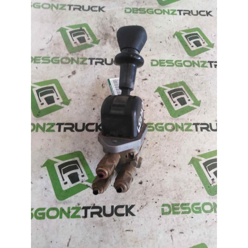 Recambio de palanca freno de mano para renault hd 340.18 / 26 premium e2 9.8 diesel referencia OEM IAM DPM28A 5010422400 - Blanco