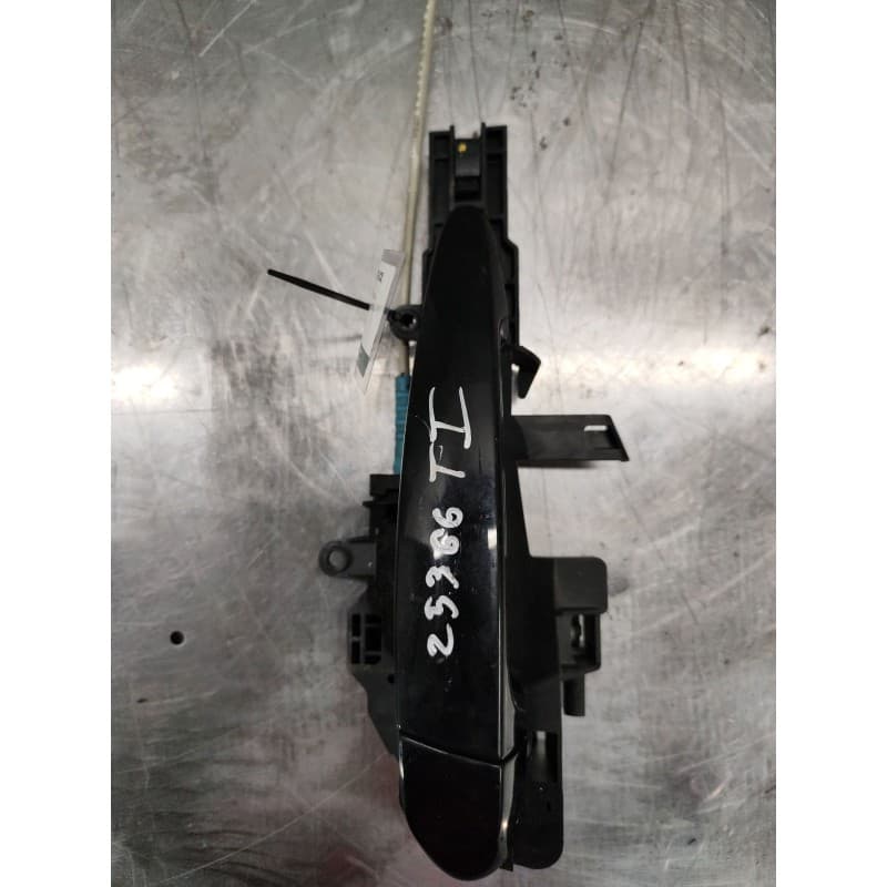 Recambio de maneta exterior trasera izquierda para bmw 1 (e81) 118 d referencia OEM IAM - Negro