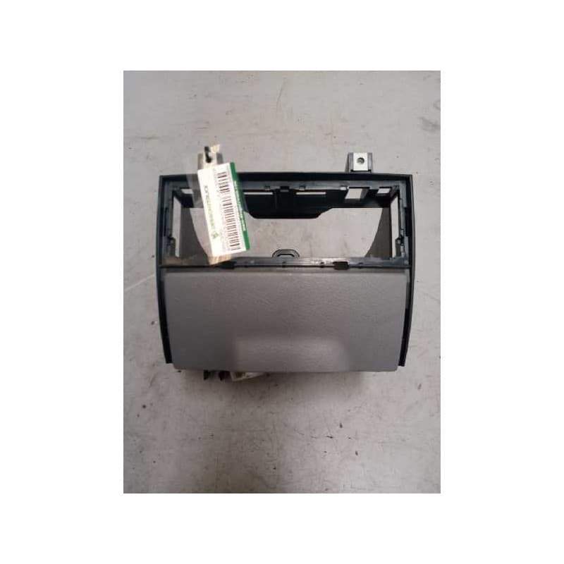 Recambio de cenicero para mercedes-benz sprinterii caja cerrada (desde 01.06) 511/515 cdi 4x4 (906.653/655/657) referencia OEM I