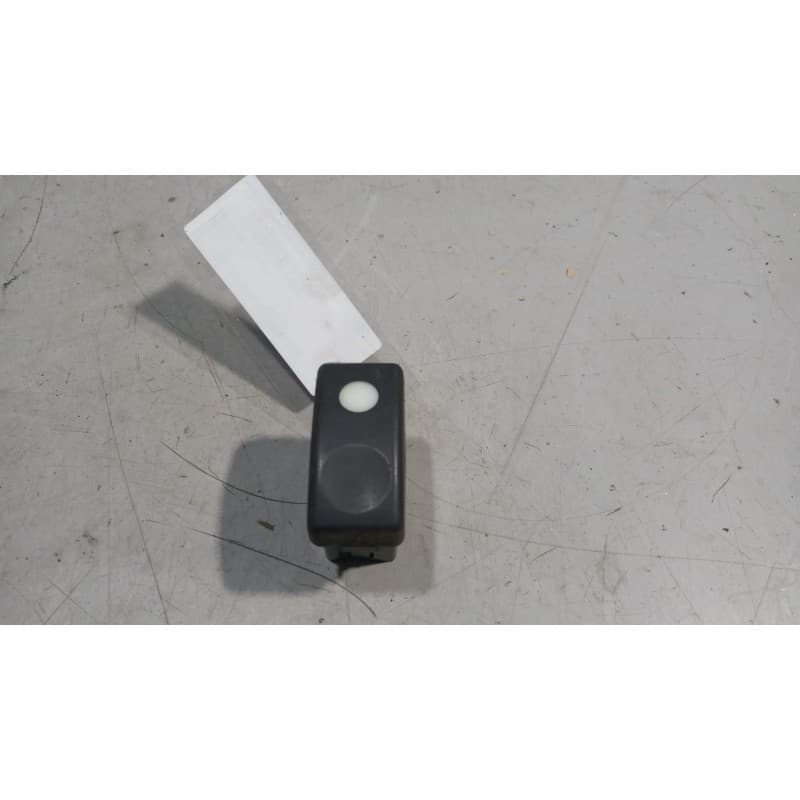 Recambio de interruptor para daf serie lf45 desde 01 5.9 diesel referencia OEM IAM 1687201 7420827500 - Blanco