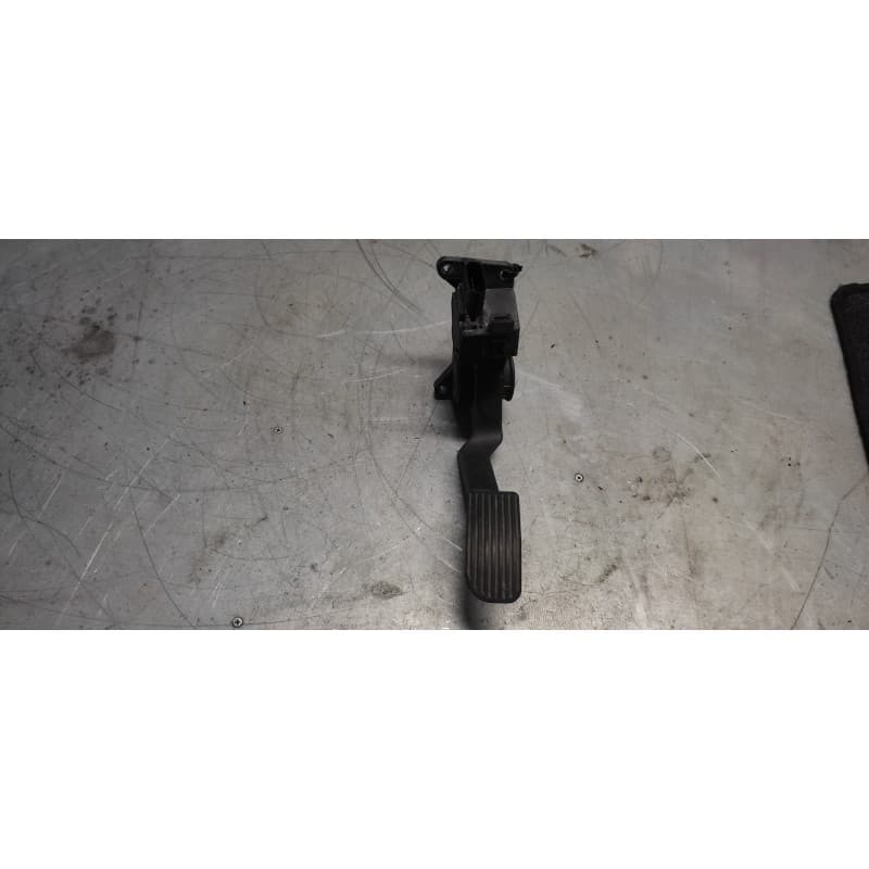 Recambio de potenciometro pedal para mercedes-benz sprinter 02.00 caja abierta 2.2 cdi cat referencia OEM IAM 0281002335 A90130