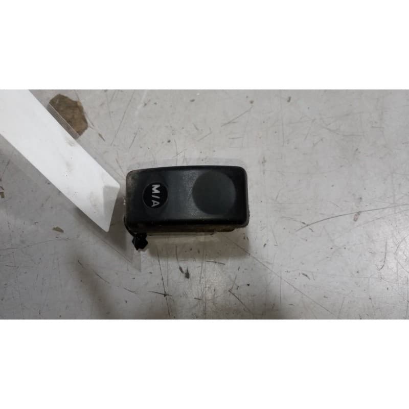 Recambio de interruptor para daf serie lf45 desde 01 5.9 diesel referencia OEM IAM 1687200 7420827503 - Blanco