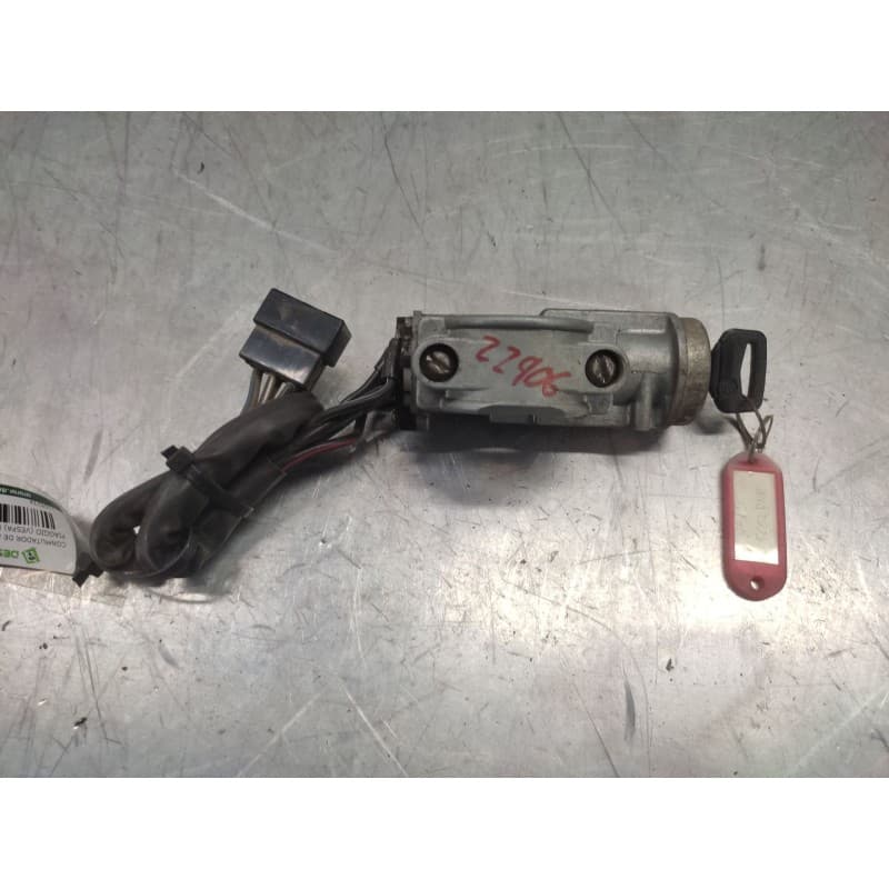 Recambio de conmutador de arranque para piaggio (vespa) porter - combi referencia OEM IAM 336565 - Verde