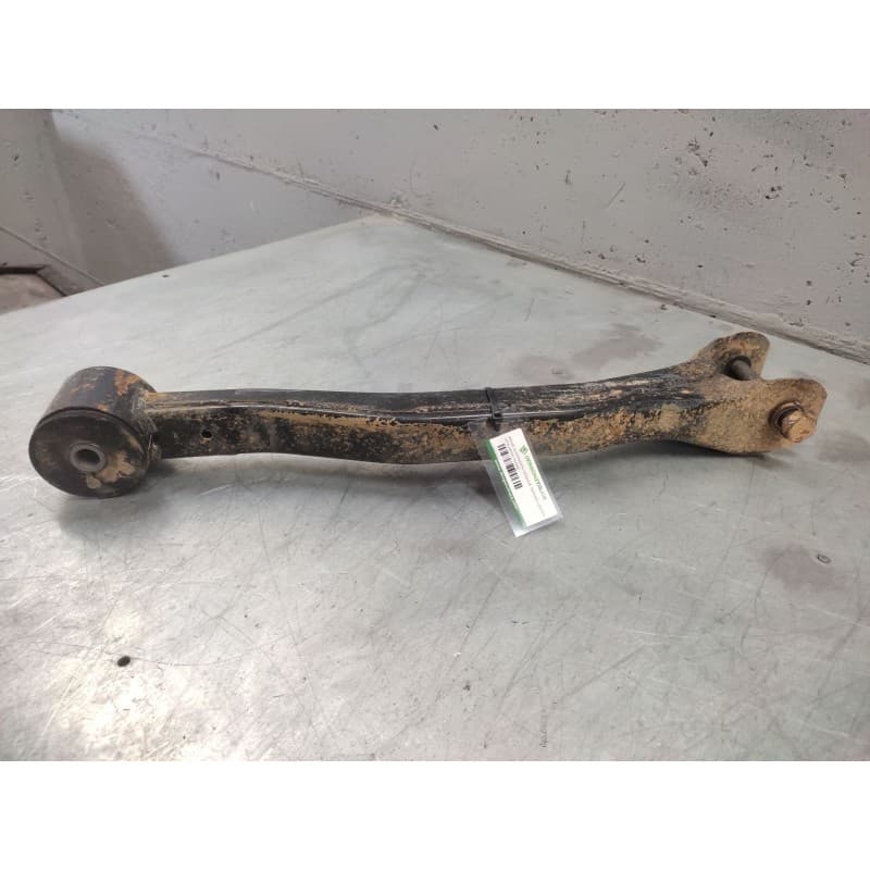 Recambio de brazo suspension inferior trasero izquierdo para mitsubishi pajero referencia OEM IAM - Azul