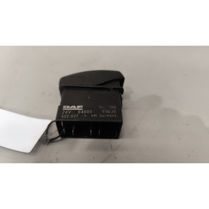 Recambio de interruptor para daf serie xf105.460 12.9 diesel referencia OEM IAM 1435594 - Blanco