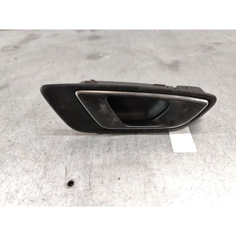 Recambio de maneta interior delantera derecha para seat leon (5f1) 1.6 tdi referencia OEM IAM 5F1837114A - Blanco