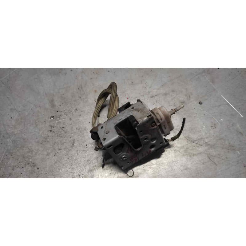 Recambio de cerradura puerta delantera derecha para audi a4 avant (b5) 1.9 tdi referencia OEM IAM