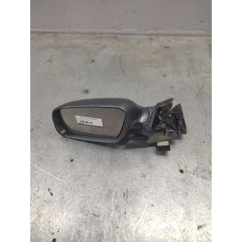Recambio de retrovisor izquierdo para audi a3 (8l1) 1.6 referencia OEM IAM ELECTRICO 5 PINS