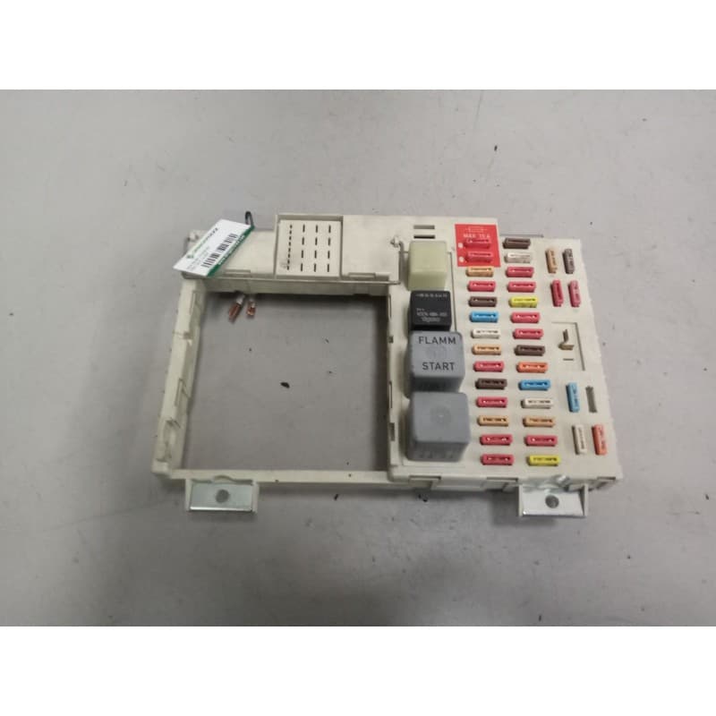 Recambio de caja reles / fusibles para man tg-m 12.280 12.280 fg c (compact) referencia OEM IAM 81254446074 - Blanco