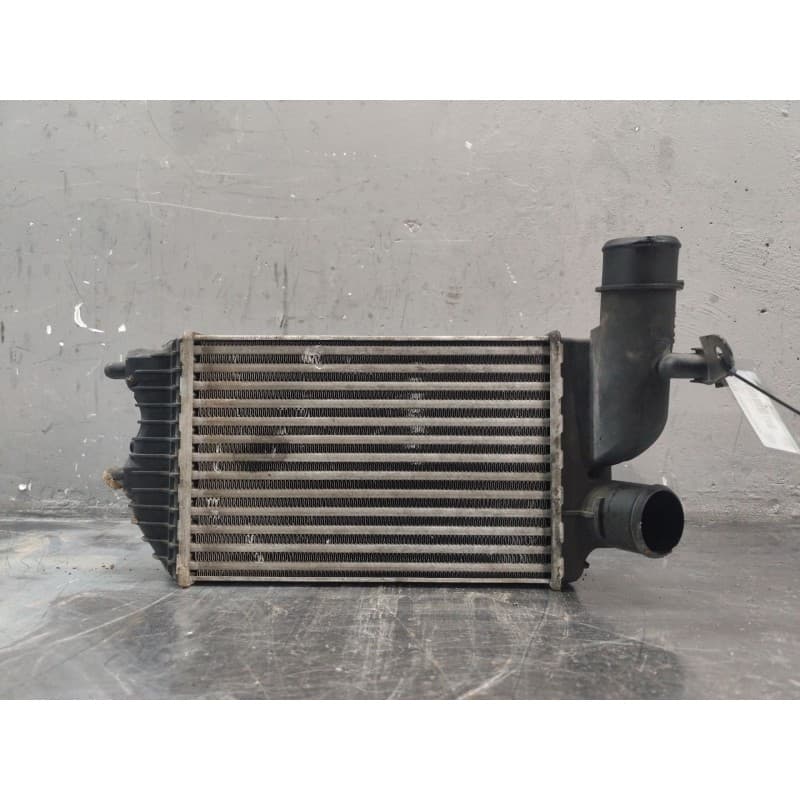 Recambio de intercooler para fiat ducato furgoneta (244_) 2.3 jtd referencia OEM IAM 1686898 - Blanco