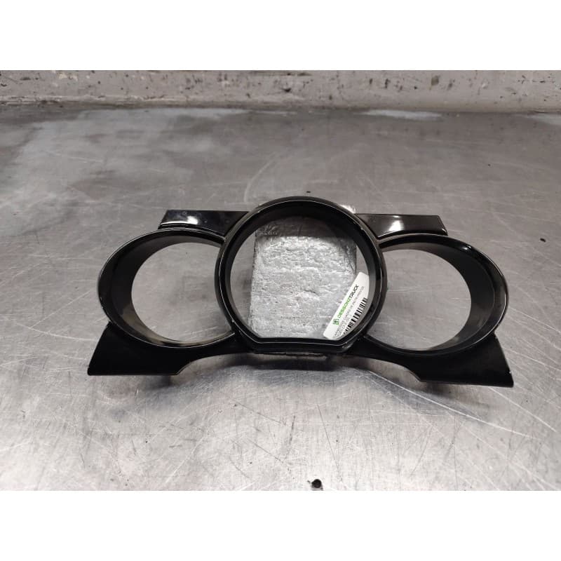 Recambio de guarnecidos cuadro de instrumentos para citroën c3 ii (sc_) 1.4 hdi 70 (sc8hzc, sc8hr0, sc8hp4) referencia OEM IAM - Negro