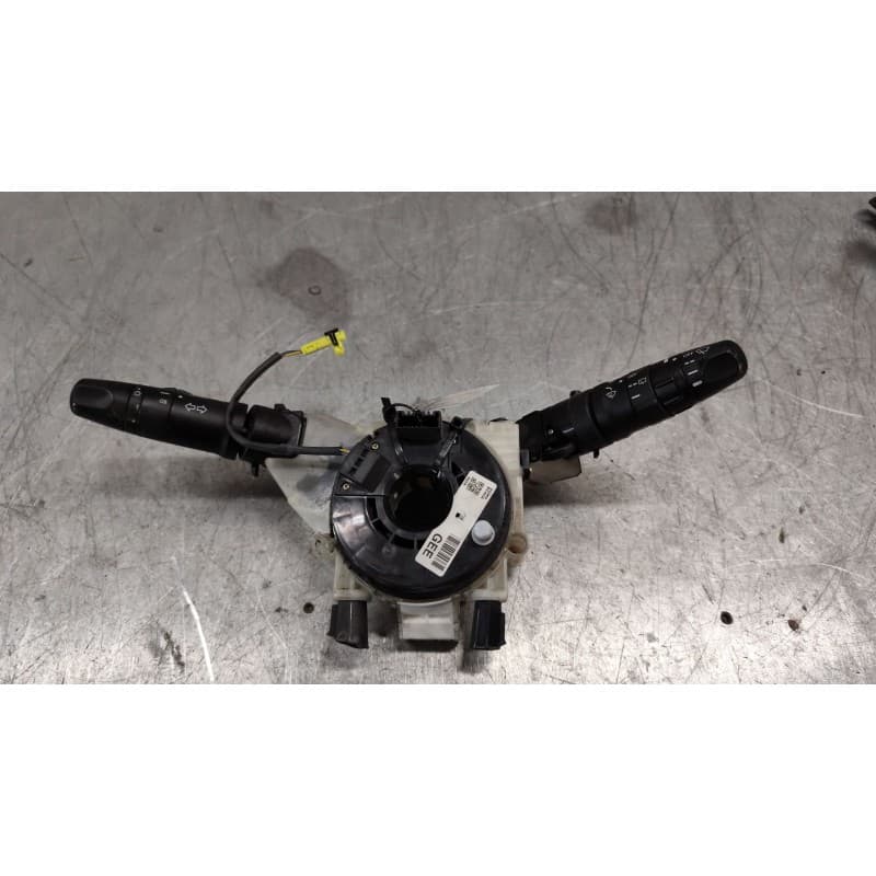 Recambio de mando multifuncion para nissan micra iii (k12) 1.2 16v referencia OEM IAM 25560 - Granate