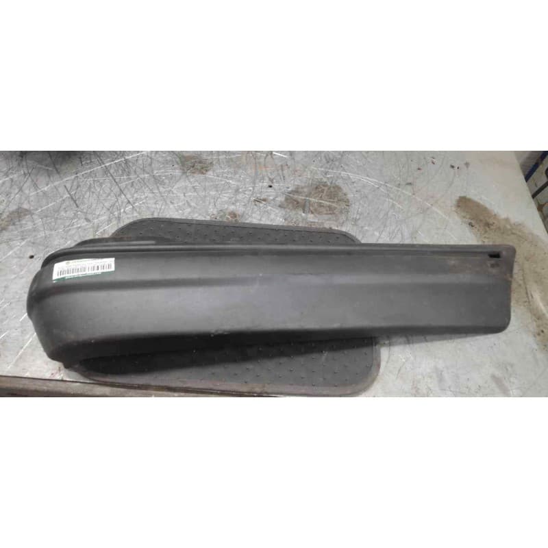 Recambio de puntera paragolpes trasera derecha para ford escort berl./turn./cab./express xr3 berlina referencia OEM IAM LARGO