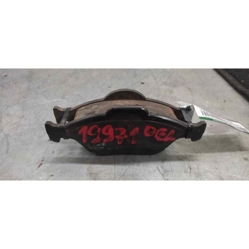 Recambio de pastillas de freno delanteras para ford fiesta (cbk) ambiente referencia OEM IAM 90R01112200