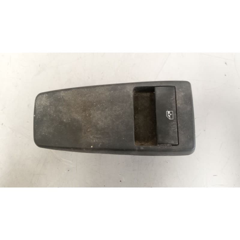 Recambio de mando elevalunas delantero derecho para man tgs referencia OEM IAM 81258067112 - Blanco