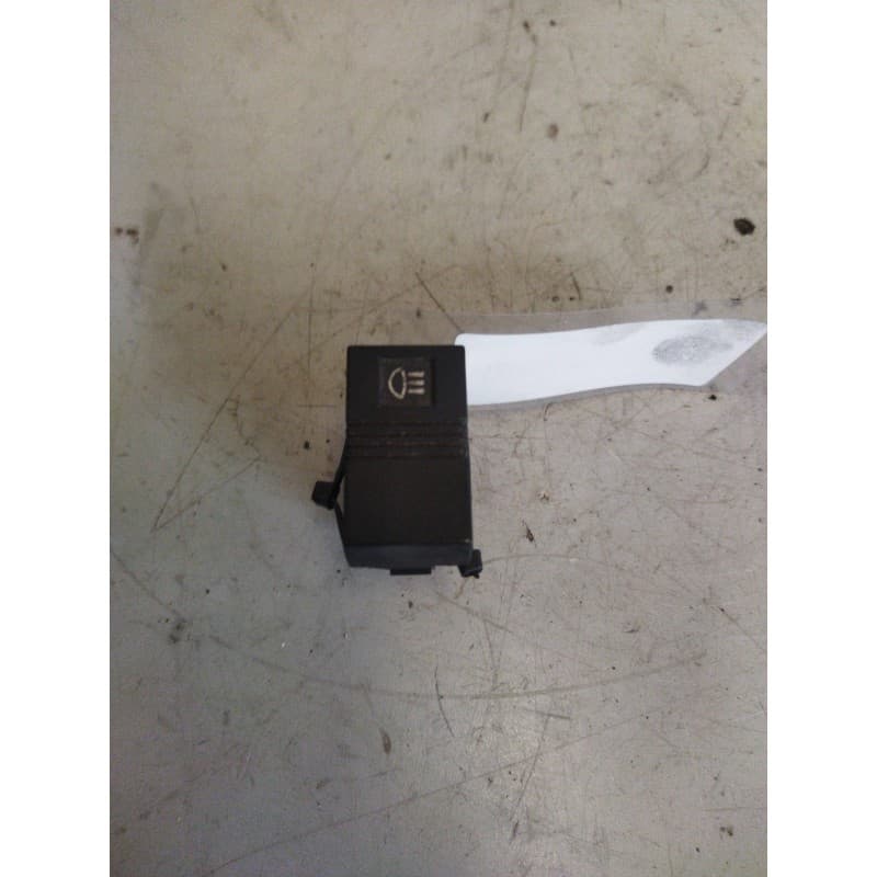 Recambio de interruptor para renault m 250.13,15,16)c,d,t midl. e2 6.2 diesel referencia OEM IAM 5010231533 - Blanco