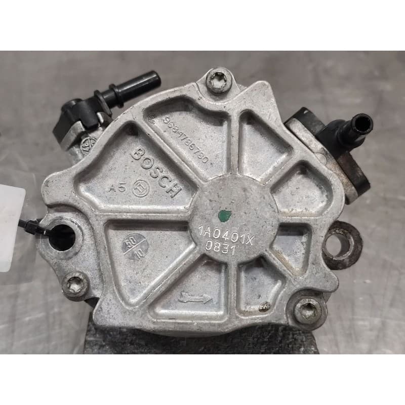 Recambio de depresor freno / bomba vacio para peugeot 206 4-trg. xt referencia OEM IAM 9684786780 - Blanco