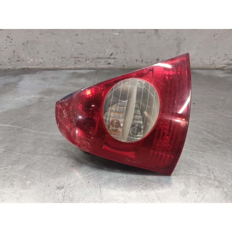 Recambio de piloto trasero izquierdo para renault clio ii (bb_, cb_) 1.9 d (b/cb0e, bb0j) referencia OEM IAM B200071413 - Plata