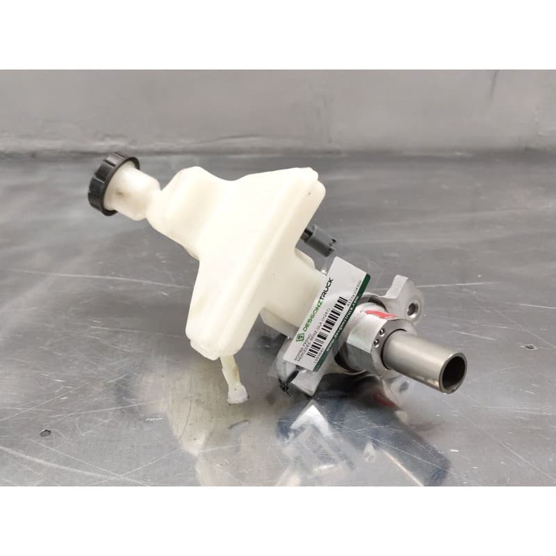 Recambio de bomba freno para mercedes-benz gla (h247) gla 200 d (247.712) referencia OEM IAM A1774304300 - Blanco