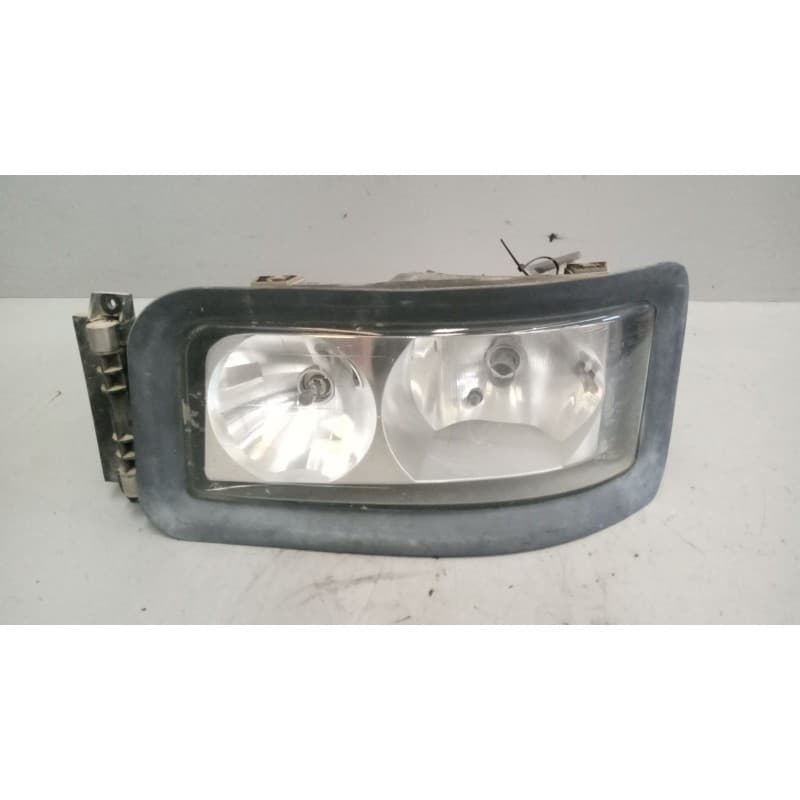 Recambio de faro izquierdo para man tg-m 12.280 12.280 fg c (compact) referencia OEM IAM 81251016451 - Blanco