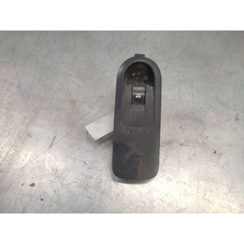 Recambio de mando elevalunas delantero derecho para renault scenic ii grand confort dynamique referencia OEM IAM 6 PINS