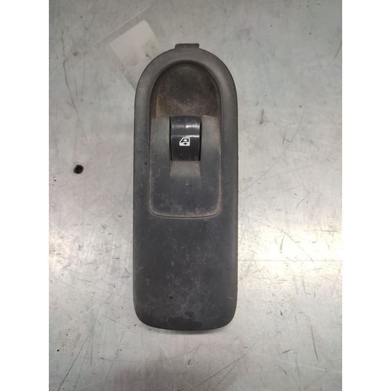 Recambio de mando elevalunas delantero derecho para renault scenic ii 1.9 dci diesel referencia OEM IAM 6 PINS