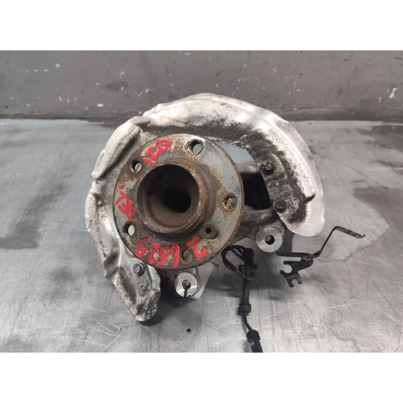 Recambio de mangueta delantera izquierda para bmw 1 (e87) 120 d referencia OEM IAM - Blanco