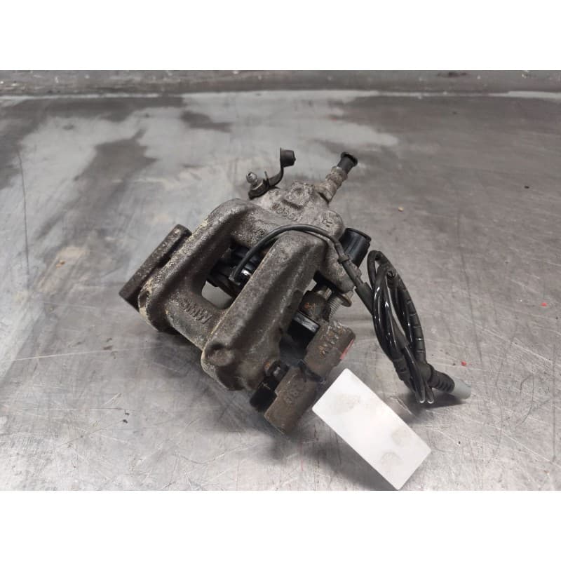 Recambio de pinza freno trasera derecha para bmw 1 (e87) 120 d referencia OEM IAM - Blanco