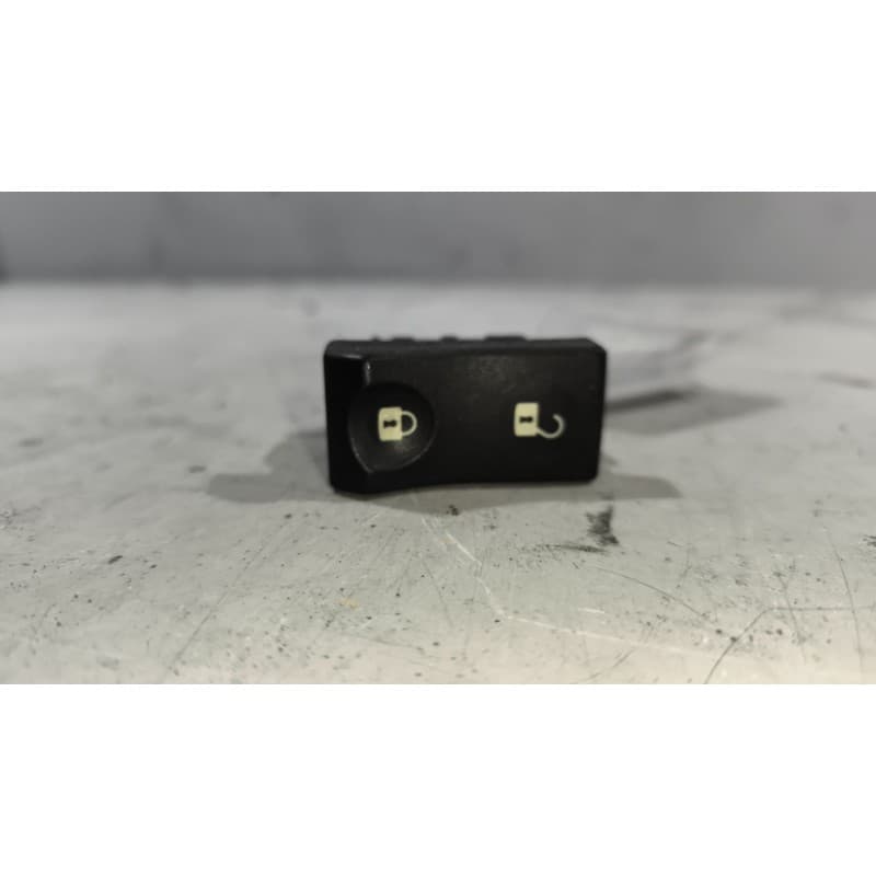 Recambio de interruptor para renault magnum ab 2005 12.8 diesel referencia OEM IAM 5010589024 - Negro