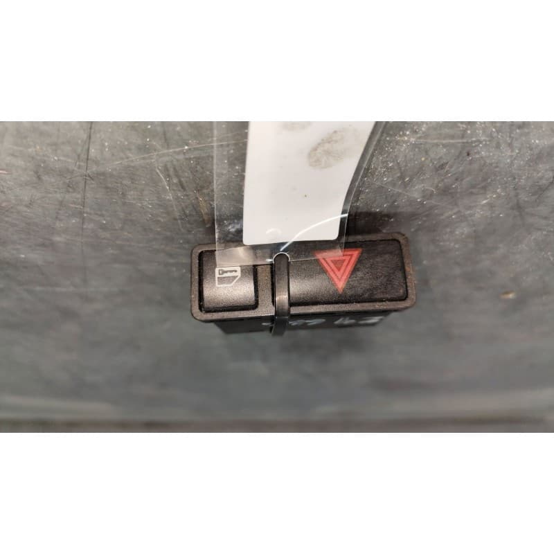 Recambio de warning para bmw serie 3 berlina (e46) 320d referencia OEM IAM 61318368920