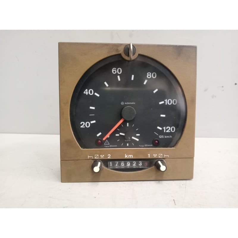 Recambio de tacografo para man autobus autobus 18.463 hocl referencia OEM IAM 13182709 - Blanco