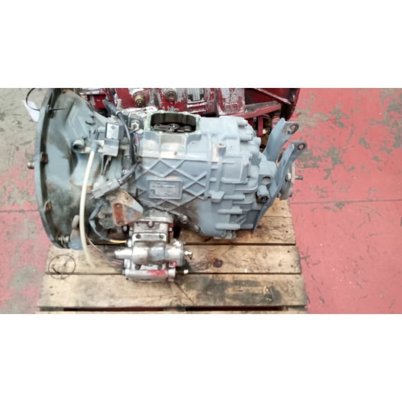 Recambio de caja cambios para nissan eco - t 135.60/100 kw/e2 chasis / 3200 / 6.0 cabina individual referencia OEM IAM S542 1307 - Blanco