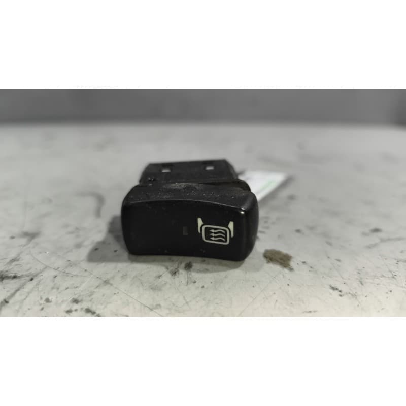 Recambio de interruptor para scania p,g,r,t - series p 500, r 500 referencia OEM IAM 1421842 - Rojo