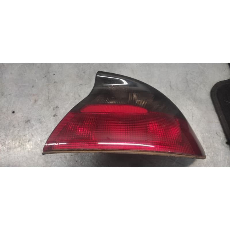 Recambio de piloto trasero derecho para opel tigra 1.6 16v referencia OEM IAM - Azul