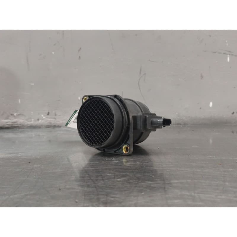 Recambio de caudalimetro para hyundai i30 (gd) 1.6 crdi referencia OEM IAM 9021050002 - Blanco