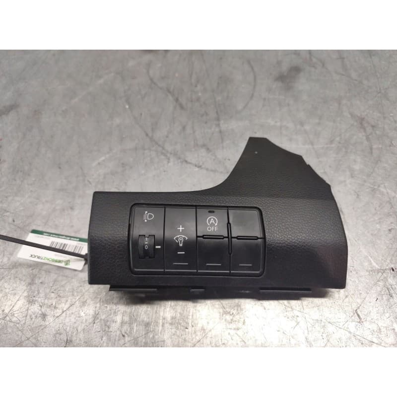 Recambio de mando multifuncion para hyundai i30 (gd) 1.6 crdi referencia OEM IAM 93310a6080ry - Blanco