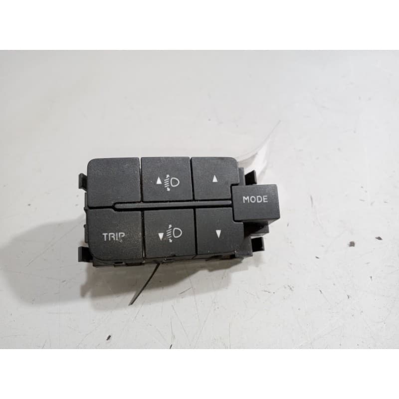 Recambio de mando multifuncion para iveco daily caja cerrada (2006 =>) caja cerrada gran espacio 35c... batalla 3300 referencia - Blanco