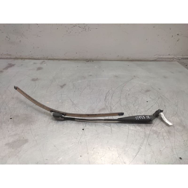 Recambio de brazo limpia delantero izquierdo para fiat nuova 500 (150) blackjack referencia OEM IAM - Rojo