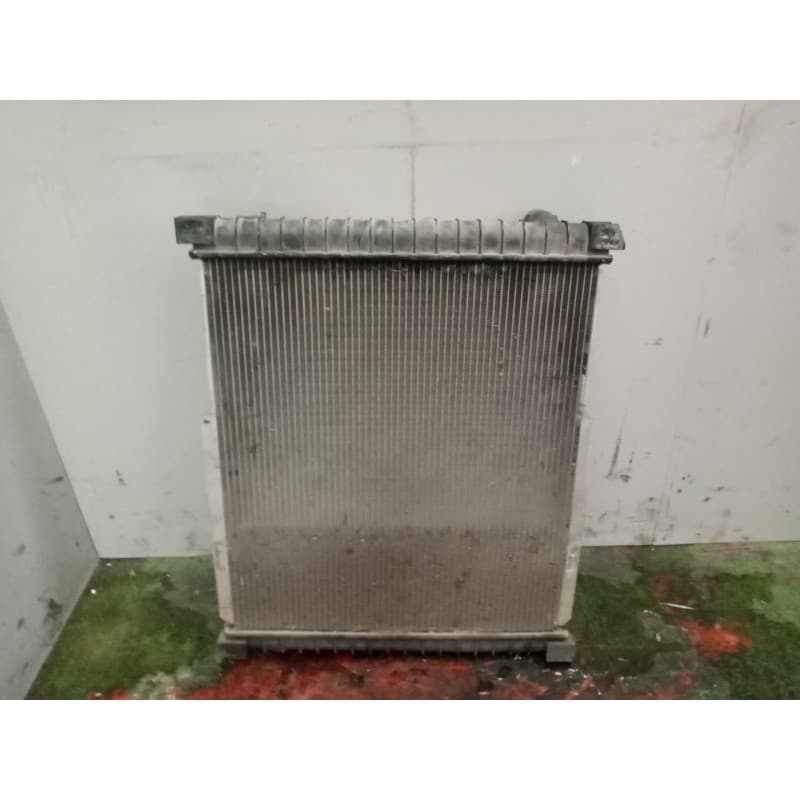 Recambio de radiador agua para iveco andecar iv 3 referencia OEM IAM 500361629 - Blanco