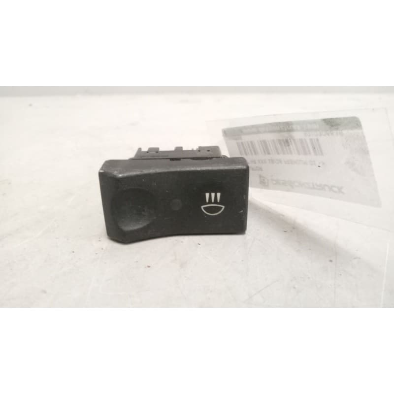 Recambio de interruptor para renault hr 420.18/26 premium 01 11.1 diesel referencia OEM IAM 5010306638 - Blanco