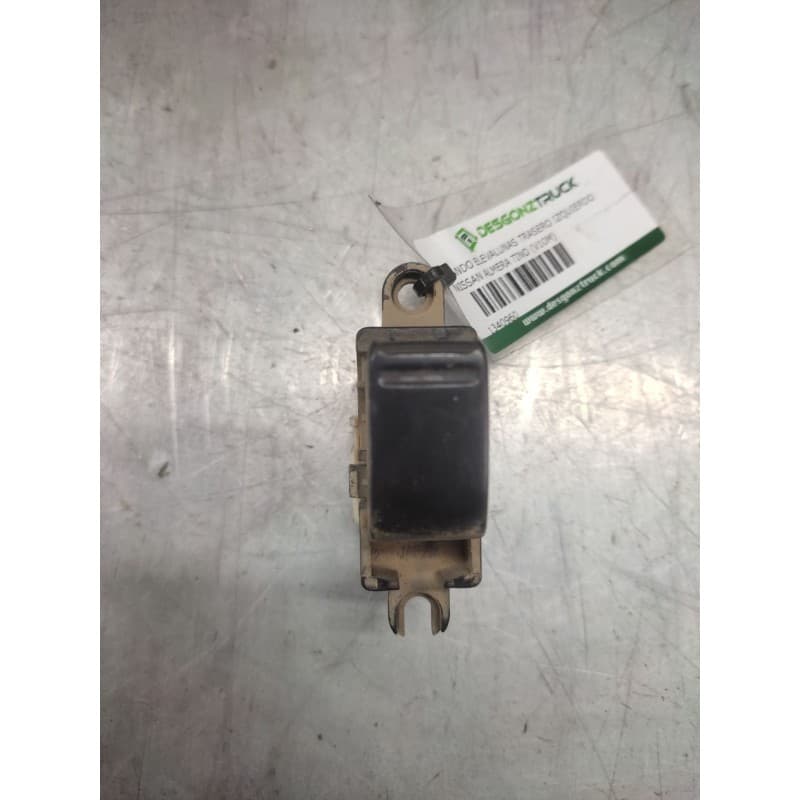 Recambio de mando elevalunas trasero izquierdo para nissan almera tino (v10m) 2.2 16v turbodiesel cat referencia OEM IAM 6 PINS