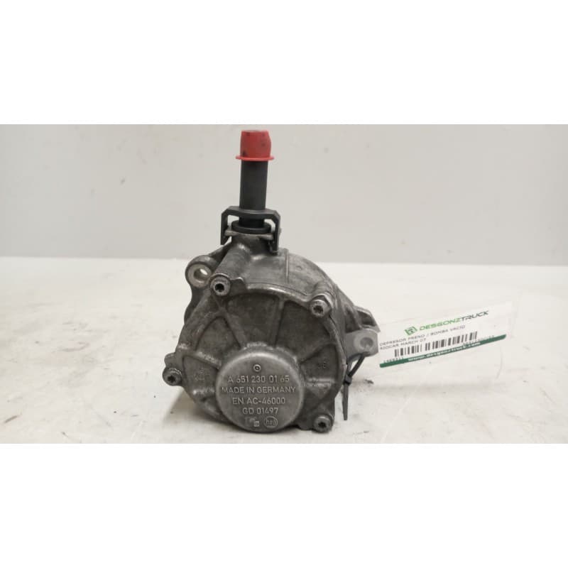 Recambio de depresor freno / bomba vacio para riocar march 07 referencia OEM IAM A6512300165 - Blanco